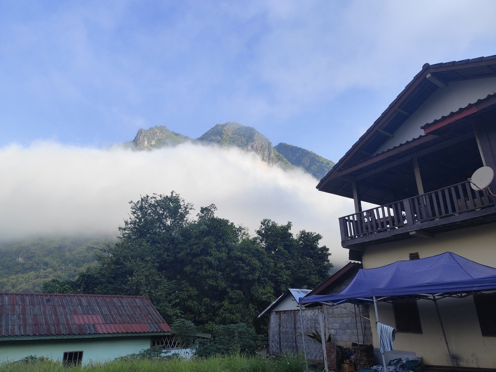 Luang Prabang Cycle To Hanoi Tour 8 Days